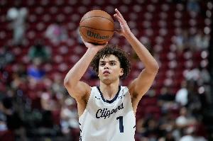 5号秀瓦格勒15次出手全队最高但正负值最低 贡献16分6板4助