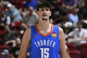 只有得分！12号秀马拉首节3中3高效拿下6分 无篮板和其他数据