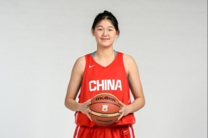 还未找到状态！孙晗昀半场11中3仅得到6分2板 三分球5中0